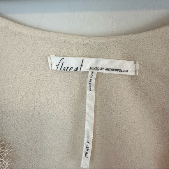 Floreat Anthropologie | Lace Trim Satin V-Neck Cami Top Size XS - Picture 2 of 5